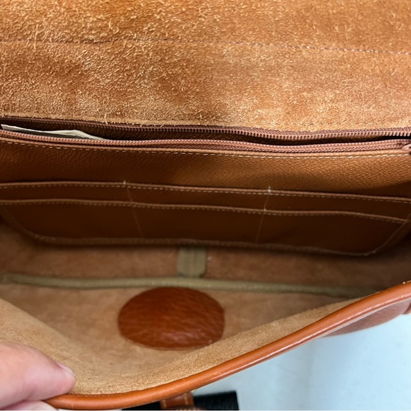 Dooney and Bourke vintage top handle shoulder carrier crossbody British tan bag - Picture 7 of 17
